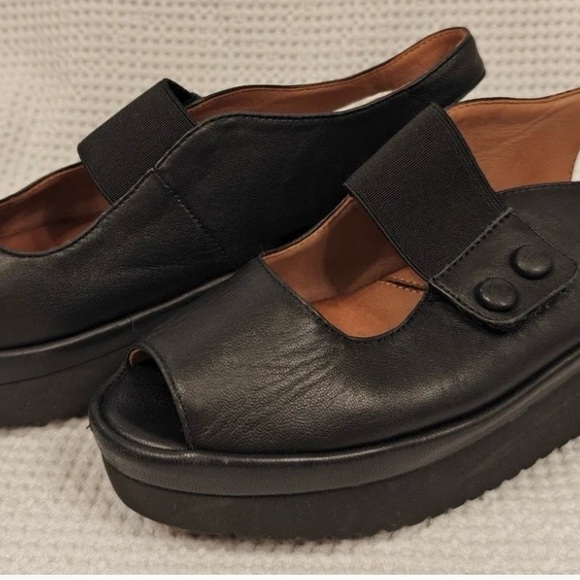 L'Amour Des Pieds Shoes - Black Women's Sandals